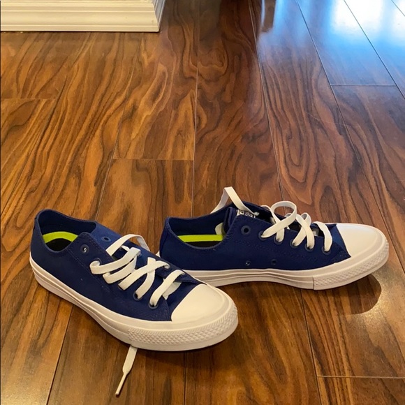 Blue converse - Picture 3 of 4